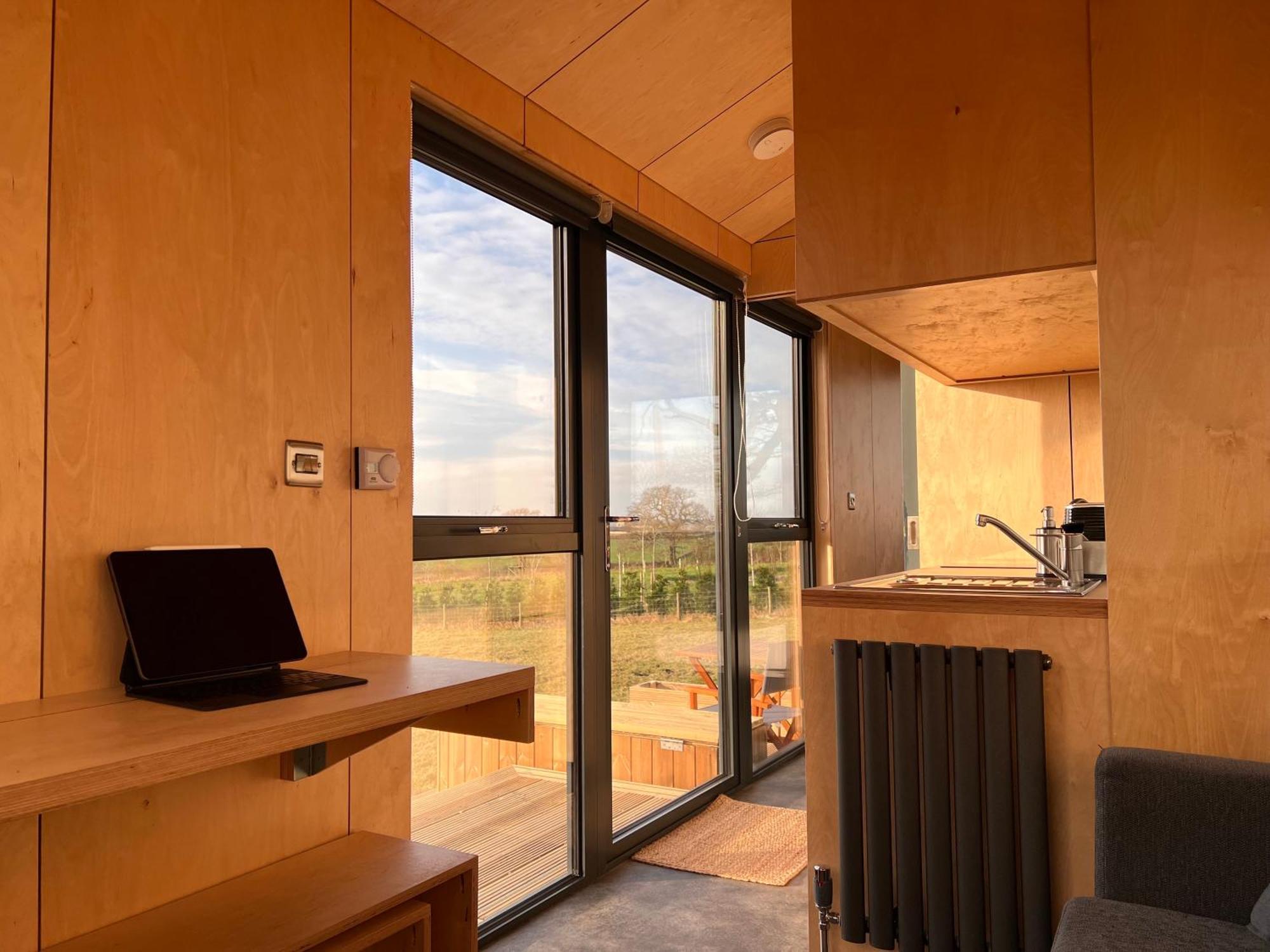 Countryside Haven Cabins Hereford Exterior photo